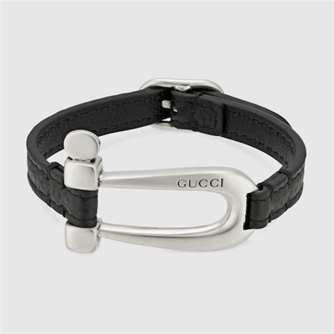 Gucci Bracciale rigido con dettaglio staffa